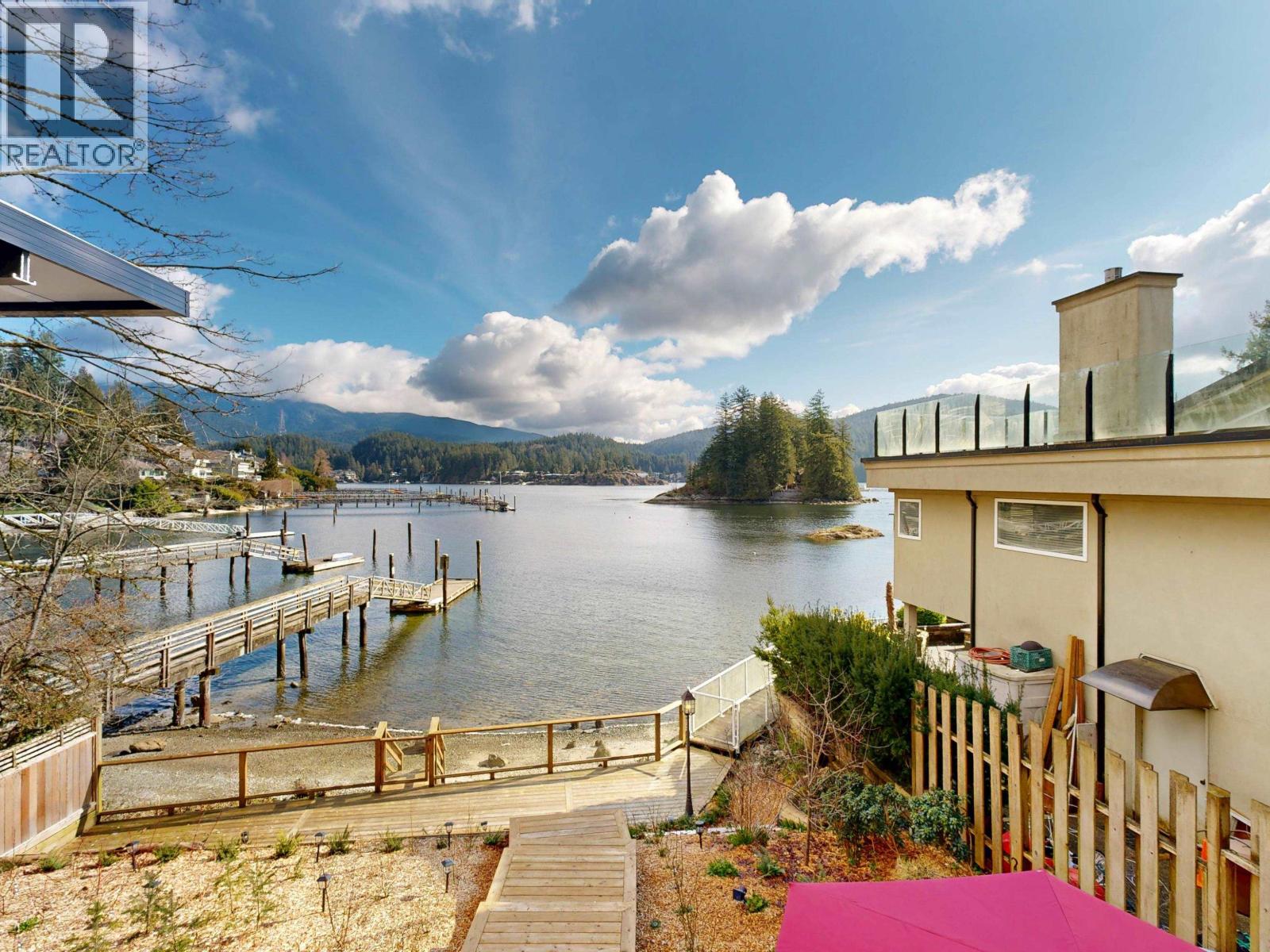 4545 Strathcona Road Property Photo 2