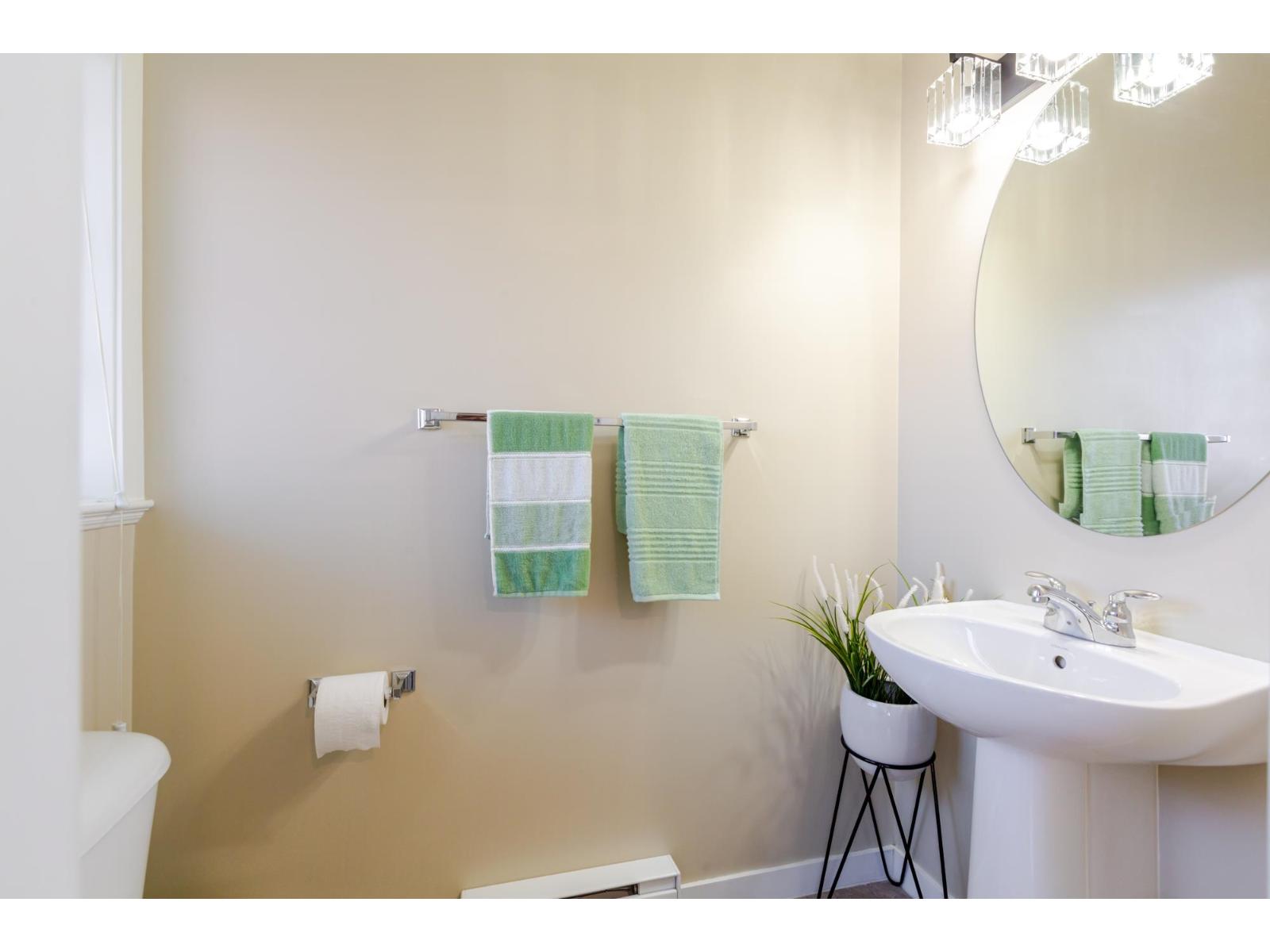 73 6852 193 Street Property Photo 24