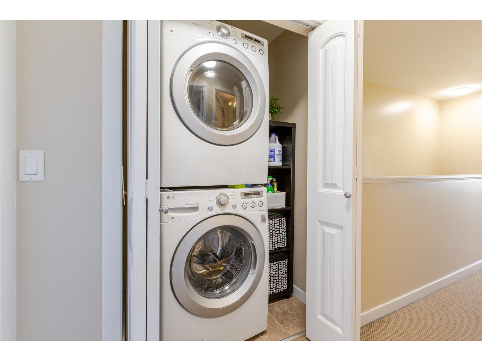 73 6852 193 Street Property Photo 33