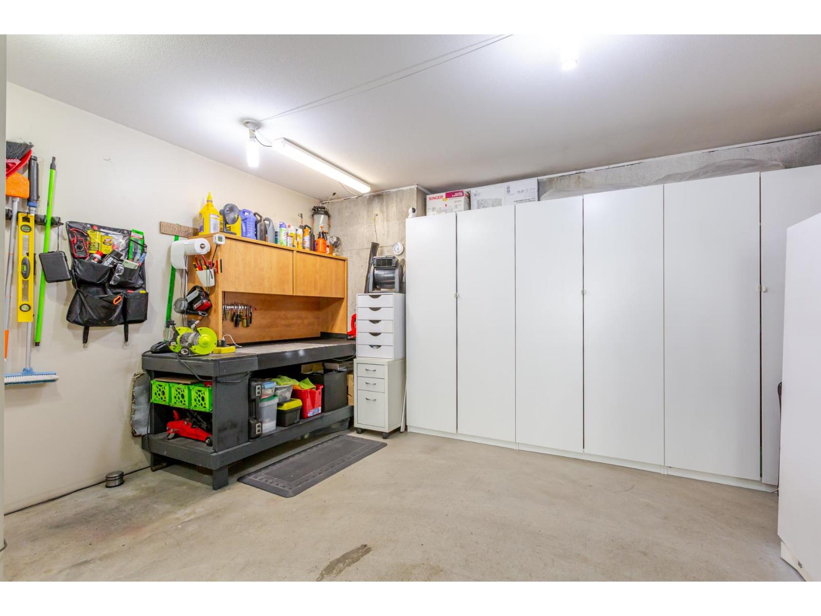 73 6852 193 Street Property Photo 35
