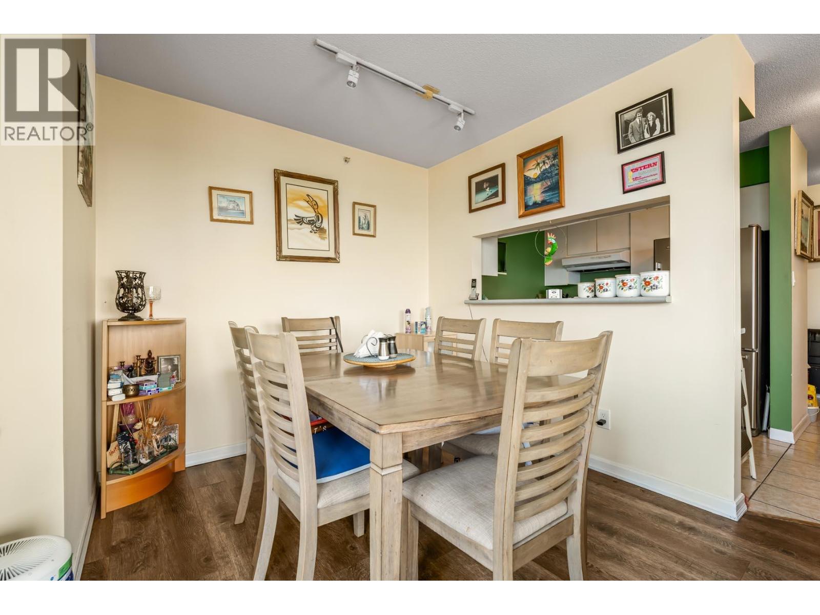 1405 3489 Ascot Place Property Photo 7