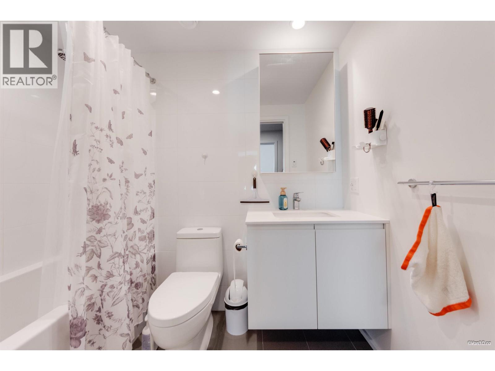 905 3833 Evergreen Place Property Photo 13