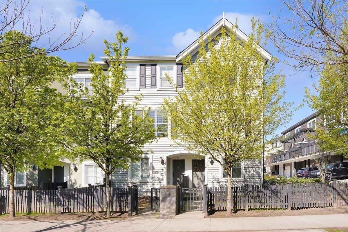 39 19180 65 Avenue Property Photo 1