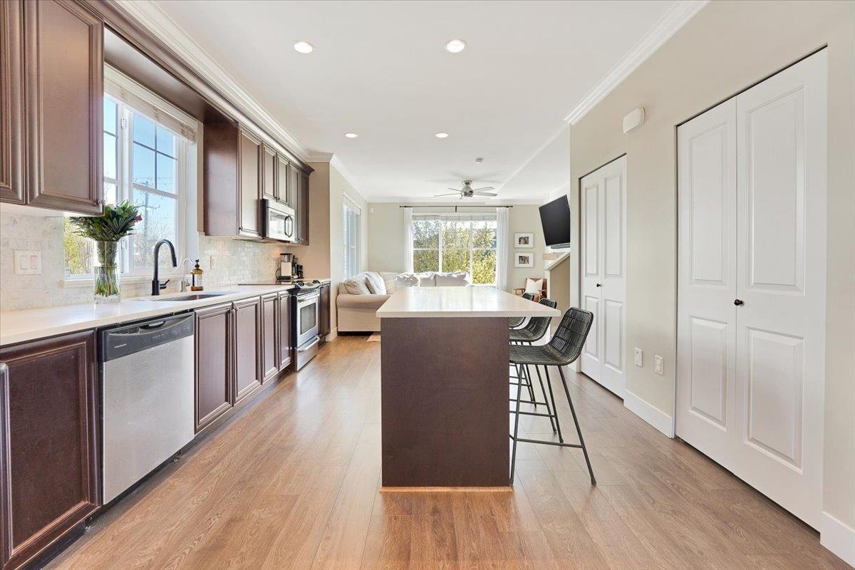 39 19180 65 Avenue Property Photo 10