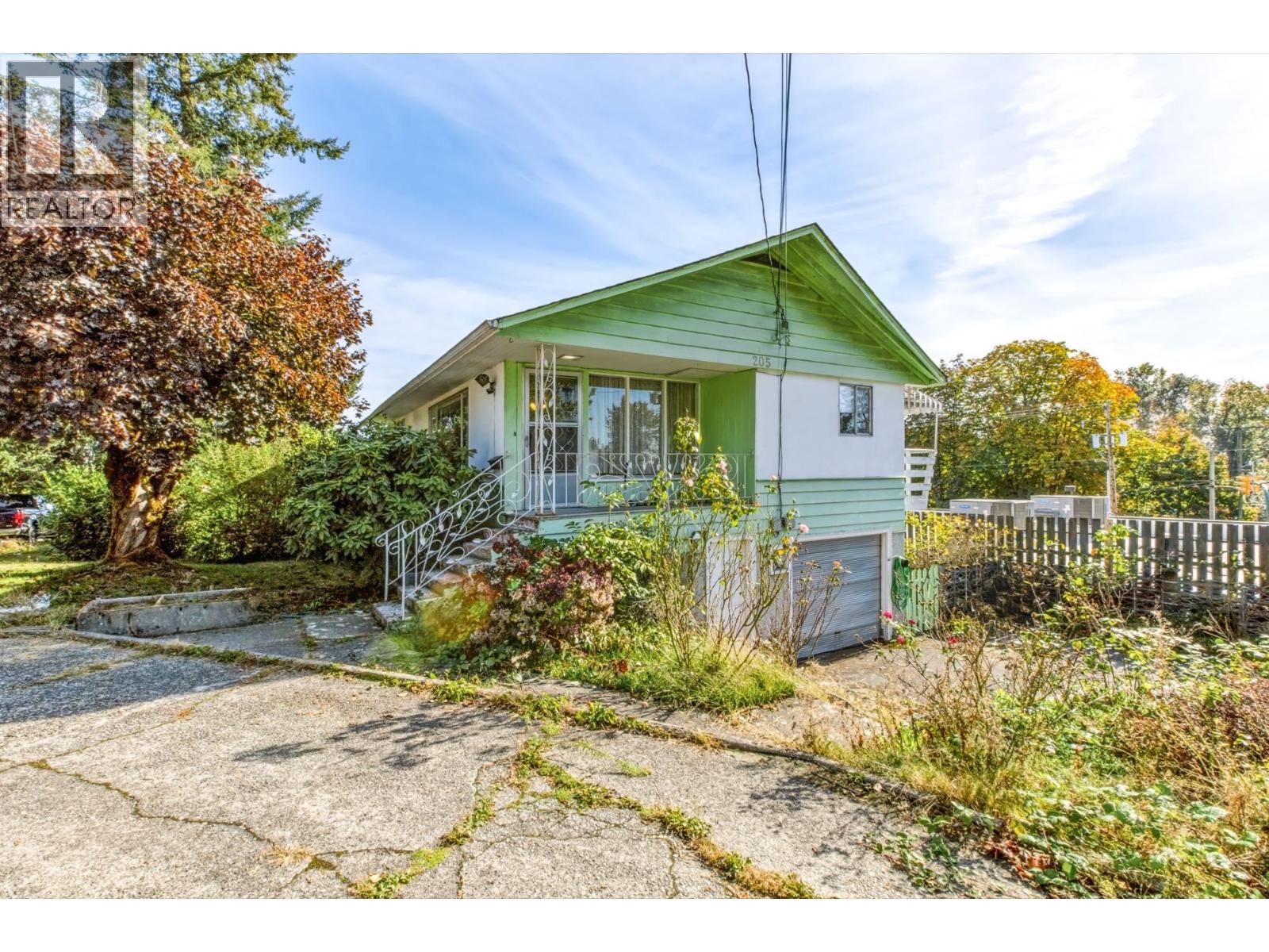 205 Nelson Street Property Photo 1