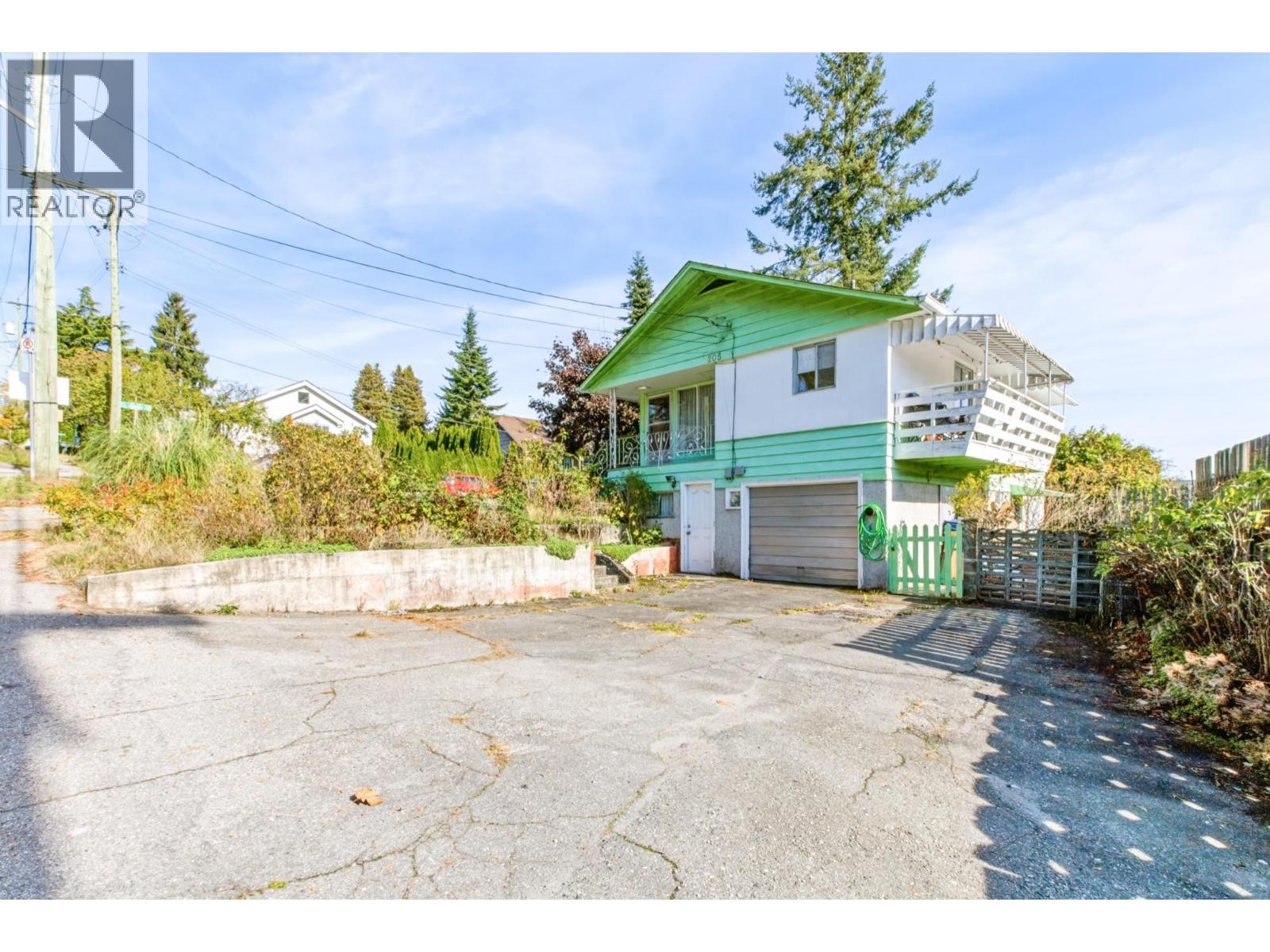 205 Nelson Street Property Photo 3