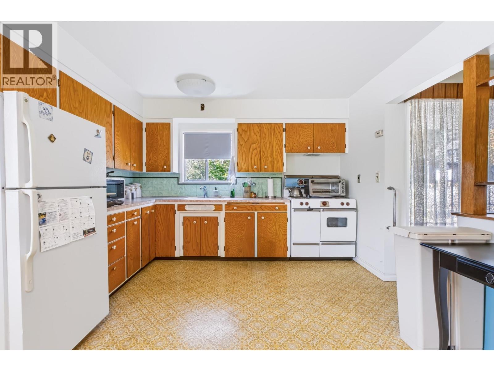205 Nelson Street Property Photo 9