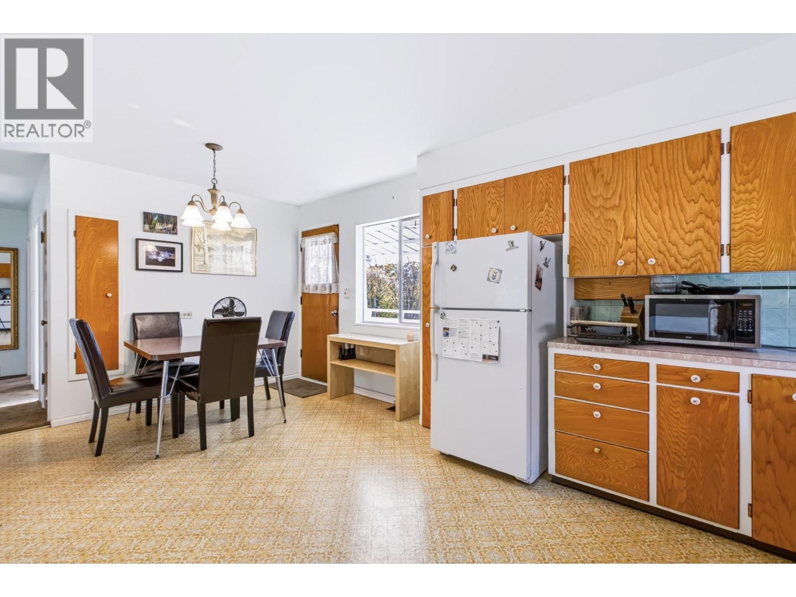 205 Nelson Street Property Photo 12