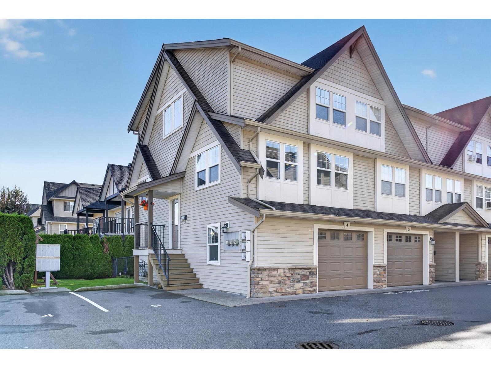 46538 First Avenue #4 Property Photo 1