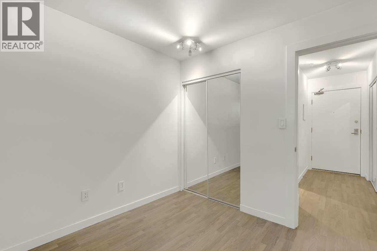 208 1106 Pacific Street Property Photo 8