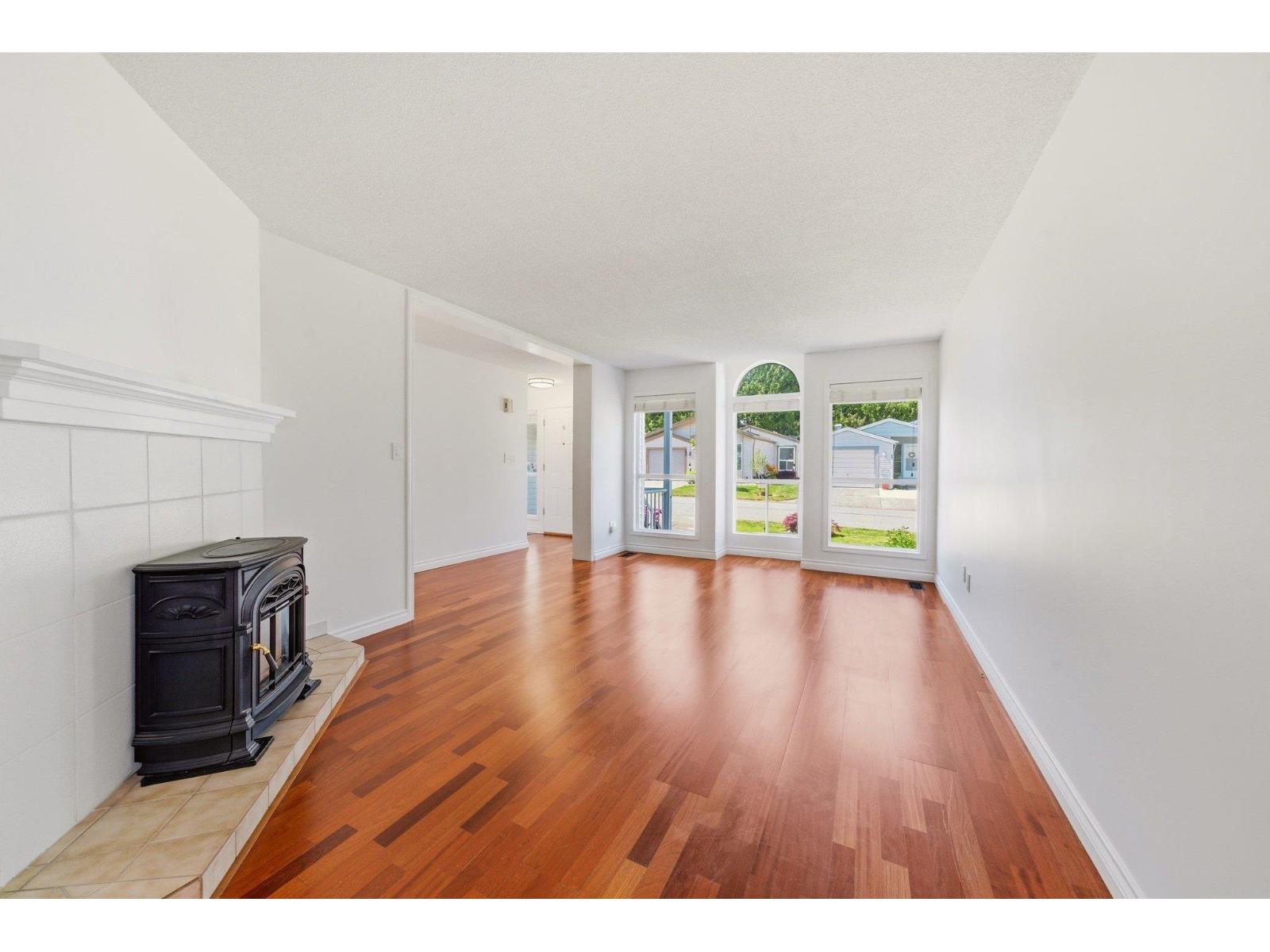 72 2345 Cranley Drive Property Photo 4