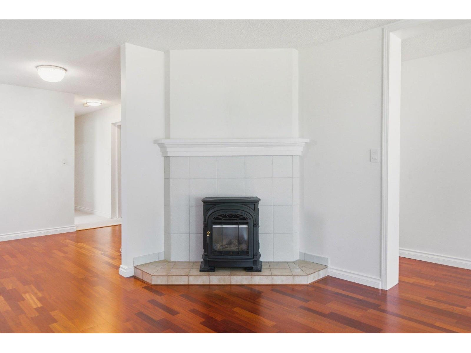 72 2345 Cranley Drive Property Photo 7