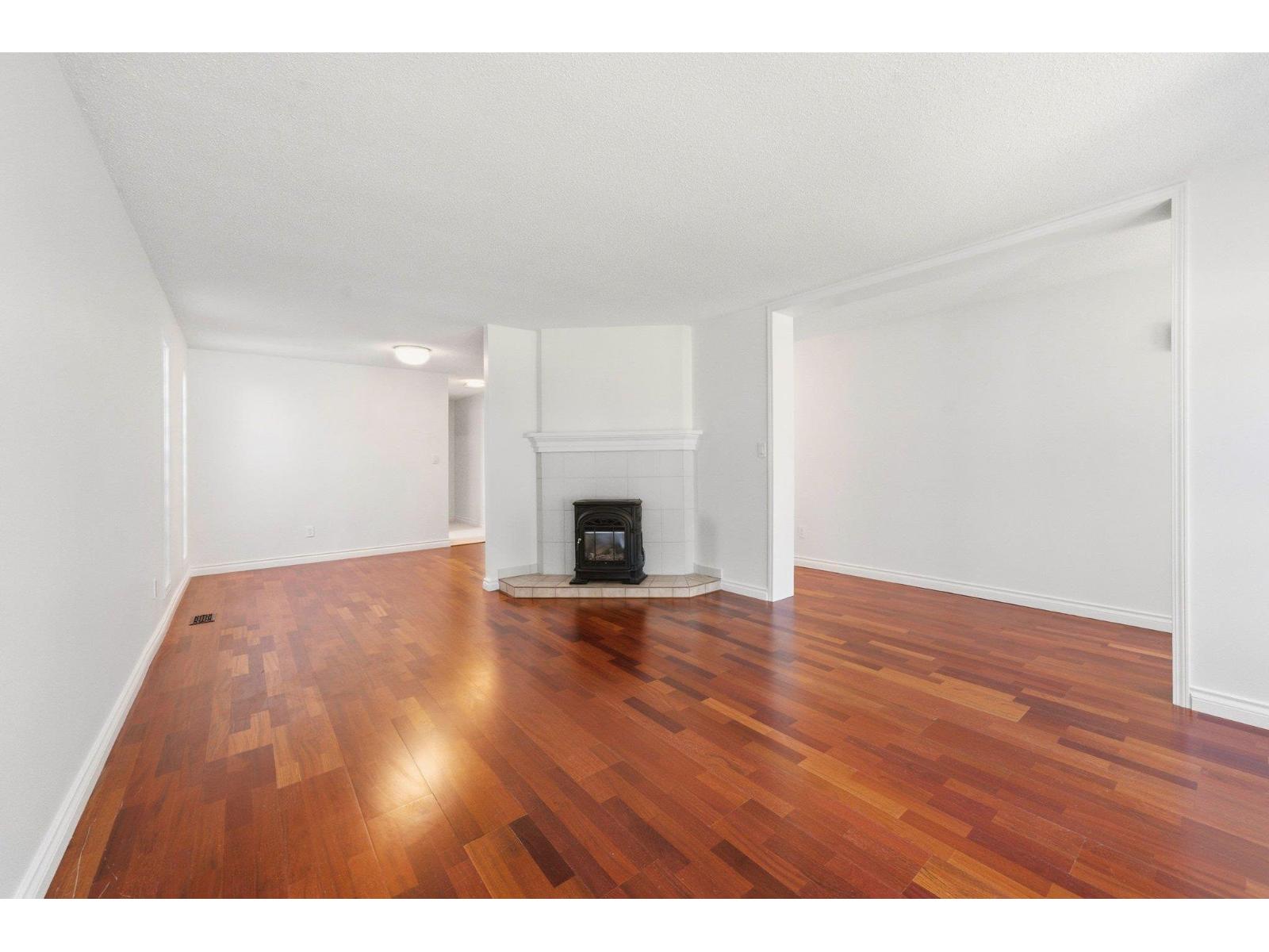 72 2345 Cranley Drive Property Photo 8