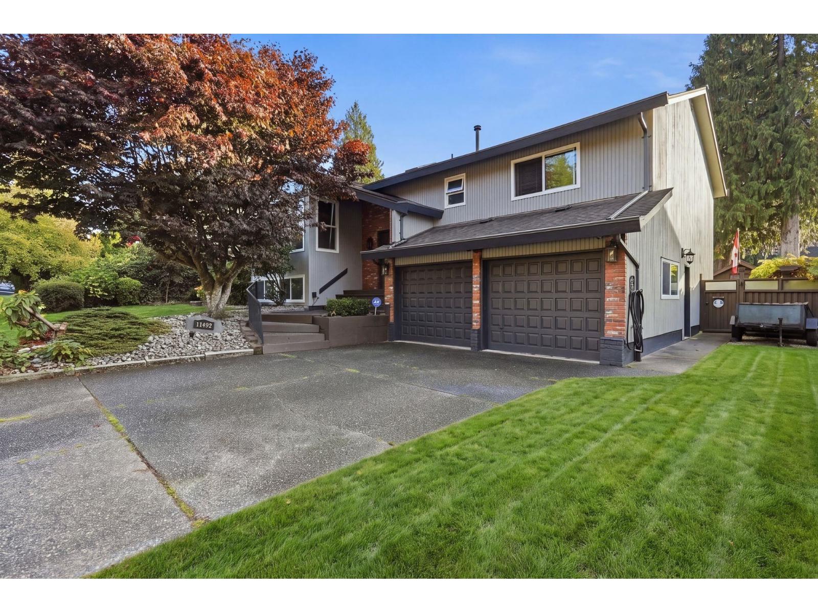 11492 Commonwealth Crescent Property Photo 2