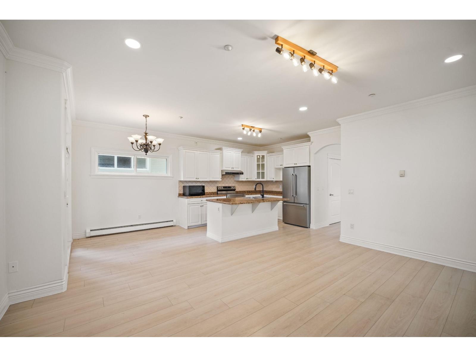 15554 Russell Avenue Property Photo 14