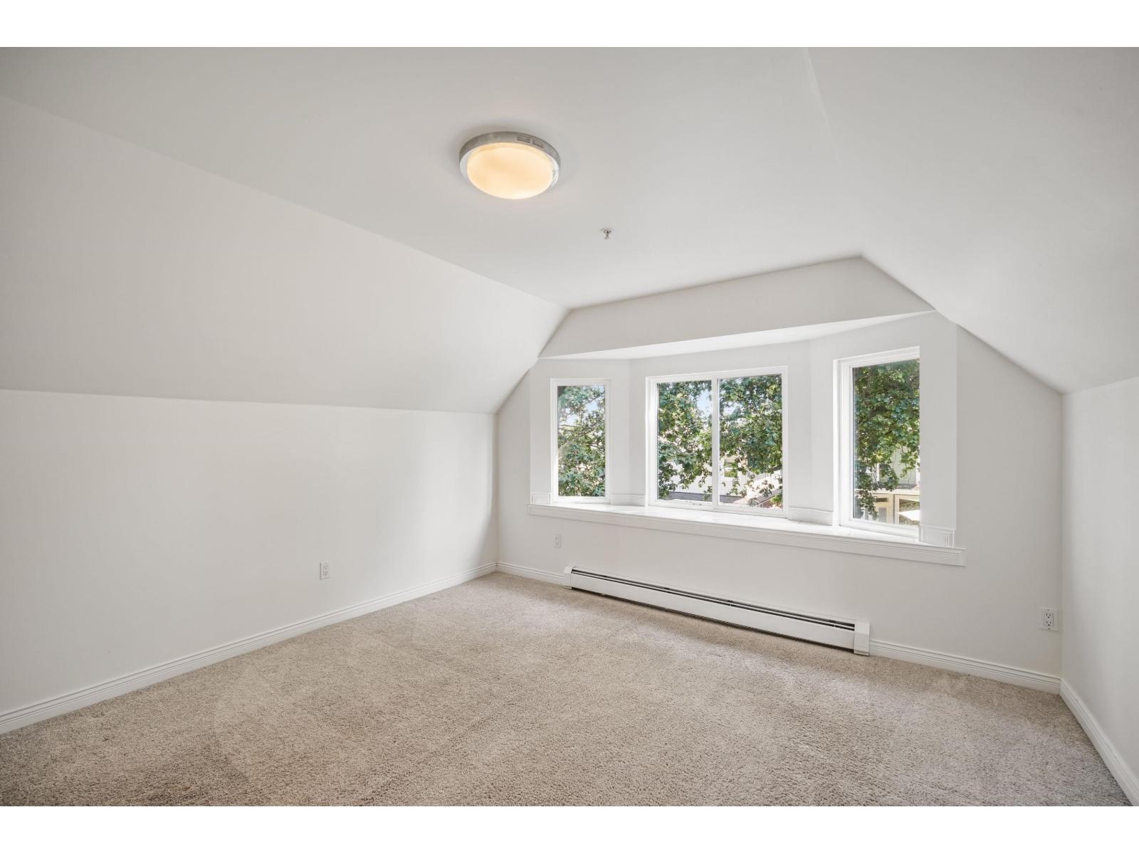 15554 Russell Avenue Property Photo 19