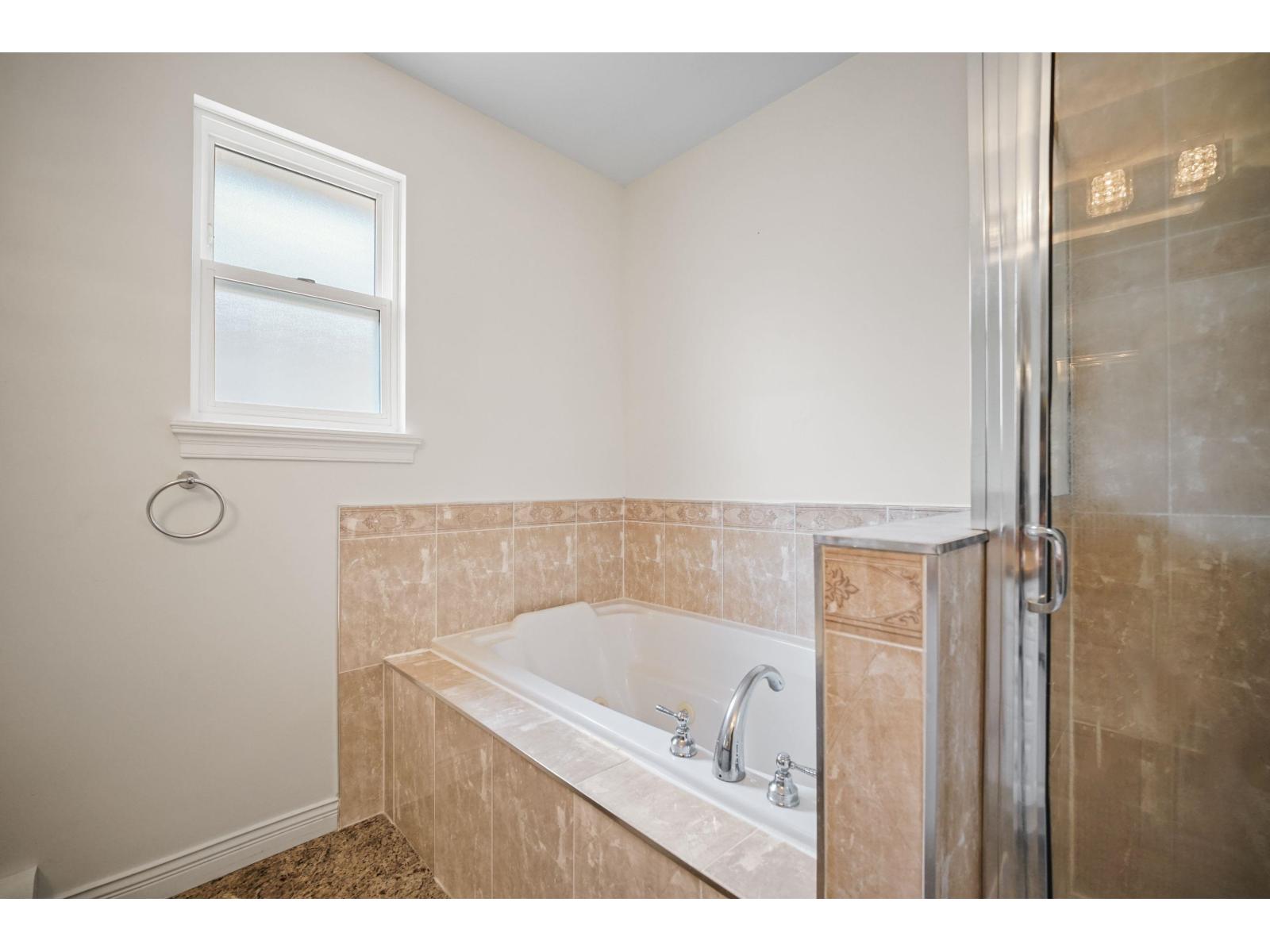 15554 Russell Avenue Property Photo 22