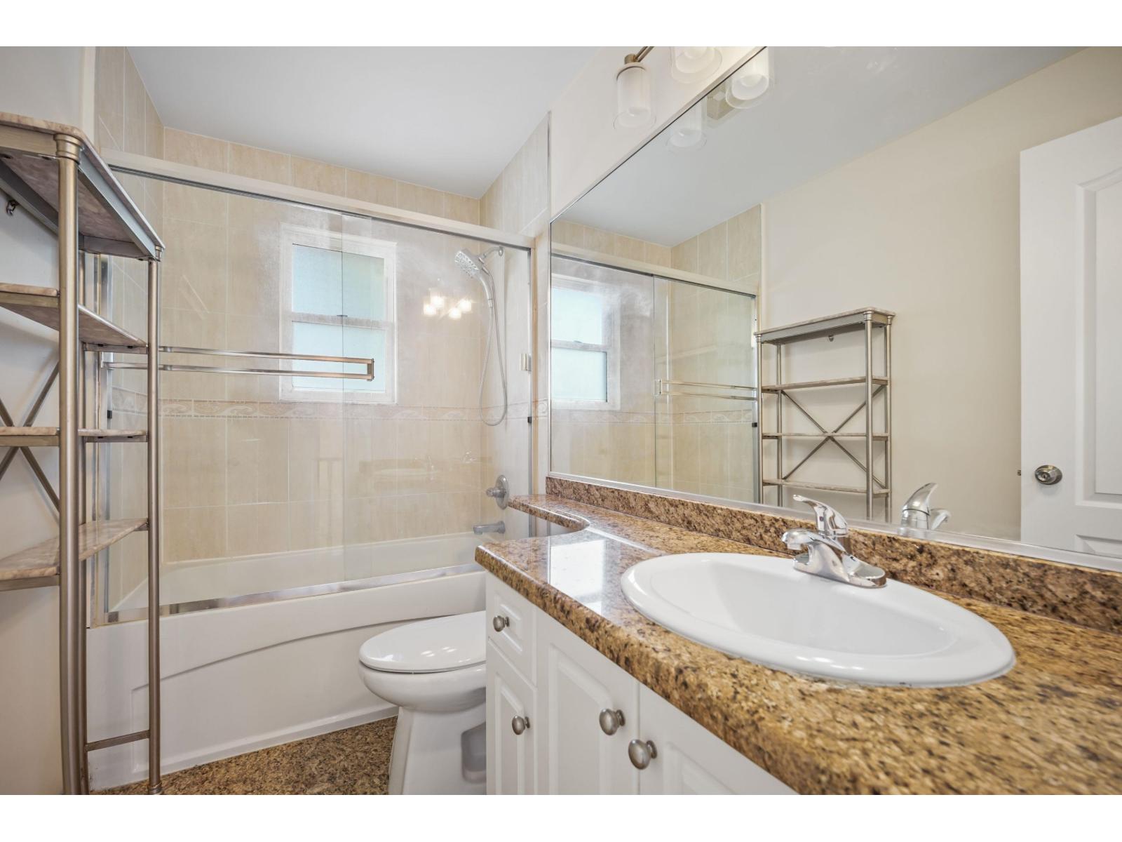 15554 Russell Avenue Property Photo 25