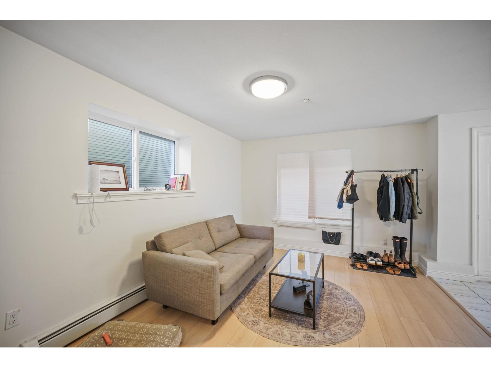15554 Russell Avenue Property Photo 27