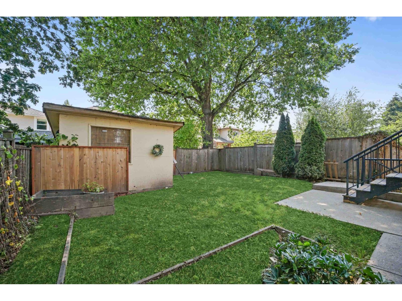 15554 Russell Avenue Property Photo 30