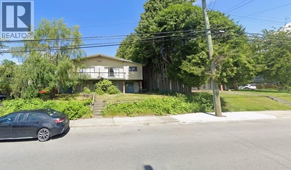 7141 10 AVENUE Property Photo 1