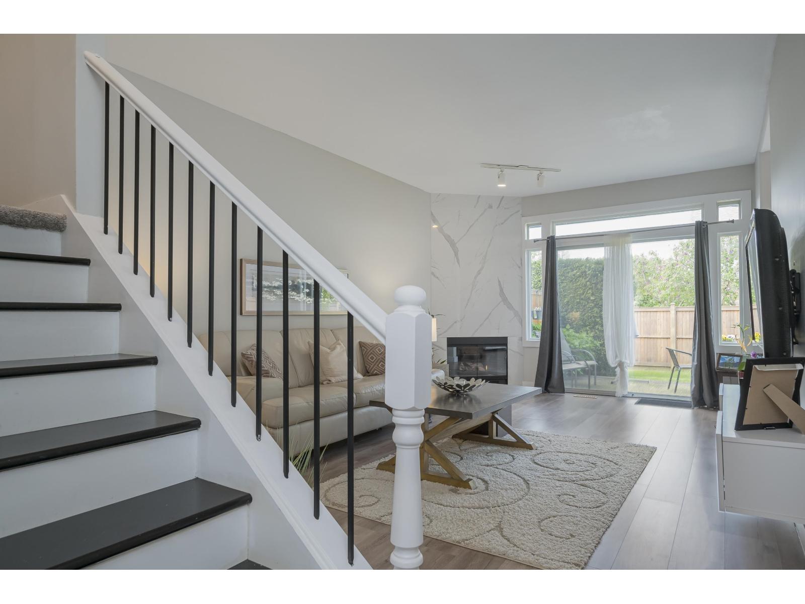 3 4725 221 Street Property Photo 15