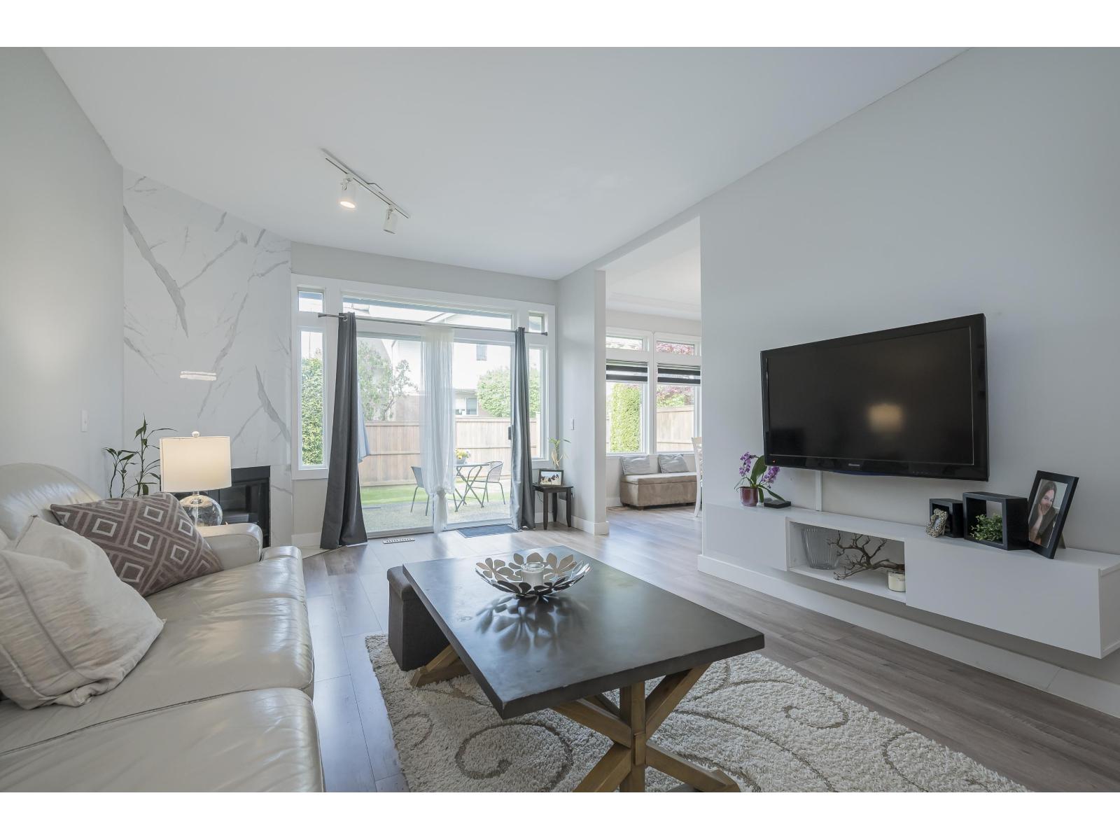 3 4725 221 Street Property Photo 17