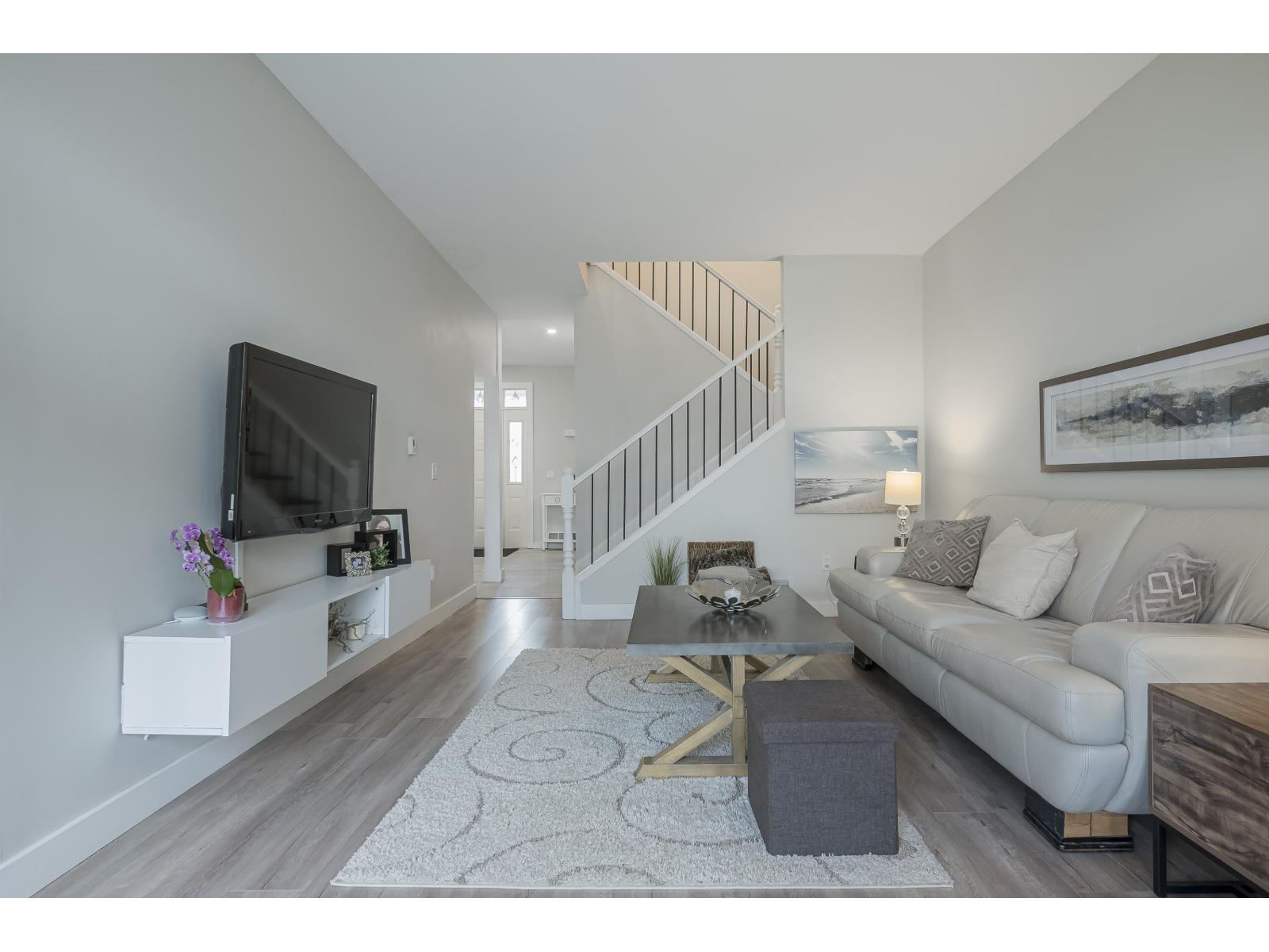 3 4725 221 Street Property Photo 18