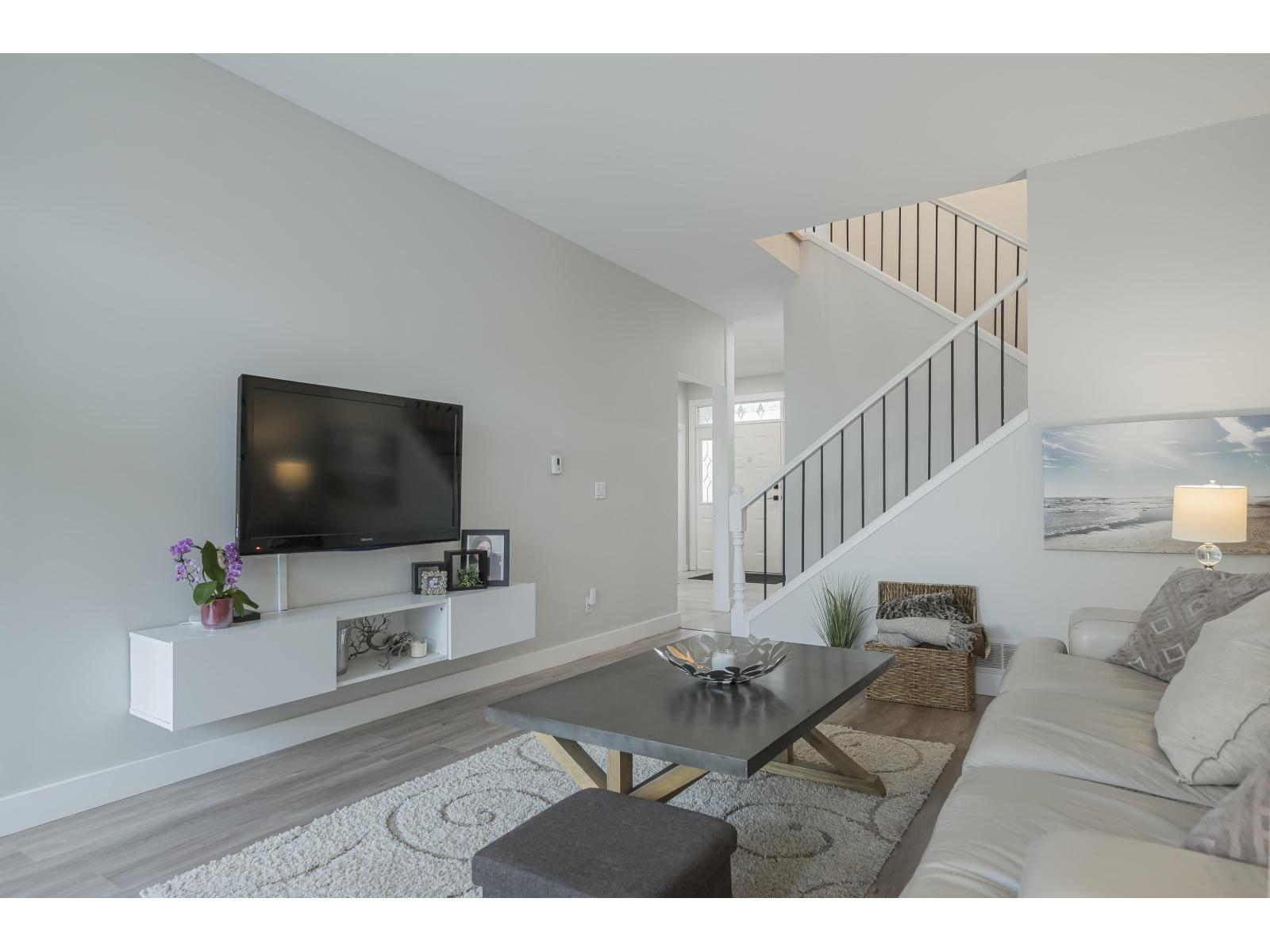 3 4725 221 Street Property Photo 19