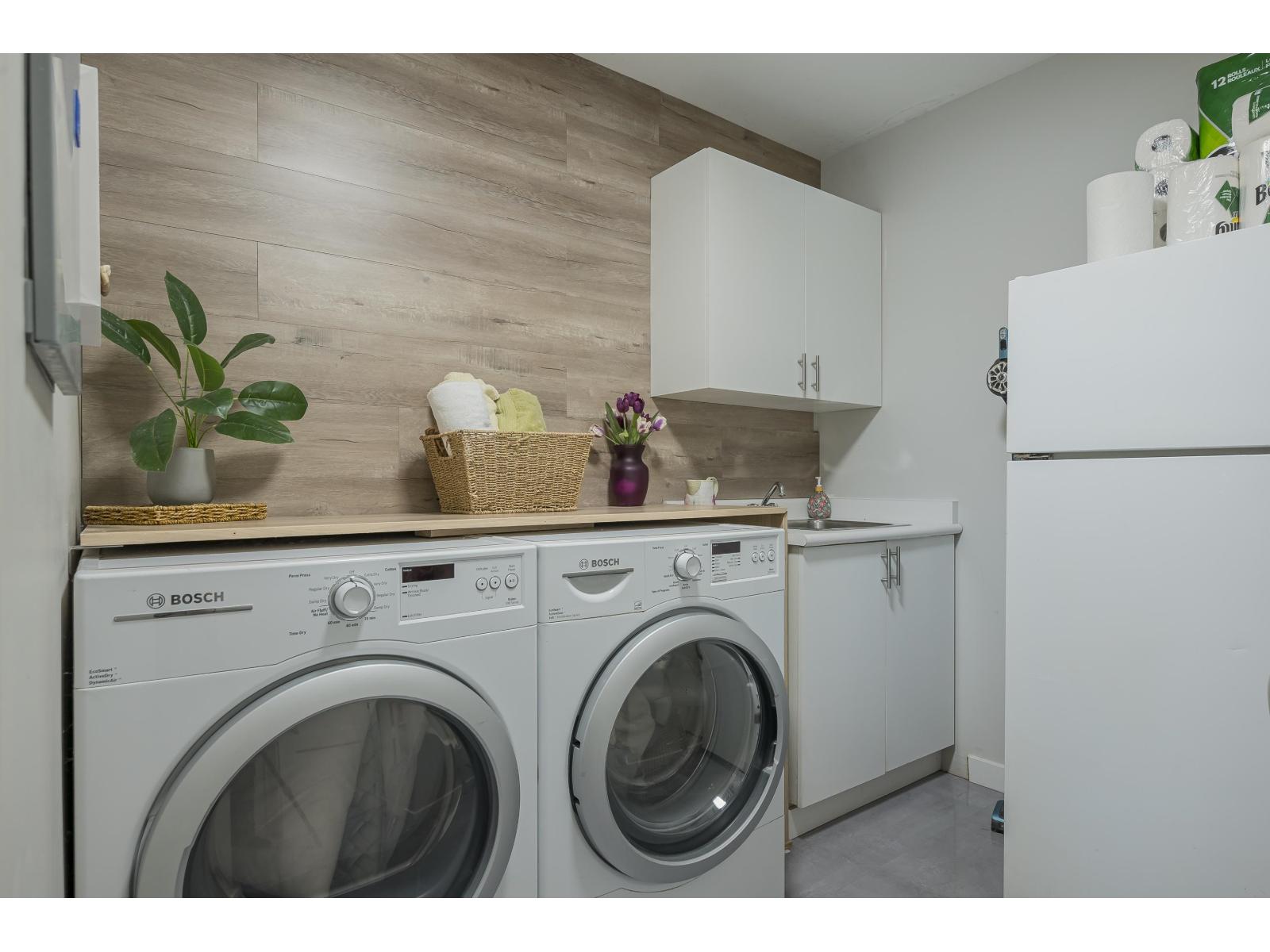 3 4725 221 Street Property Photo 22