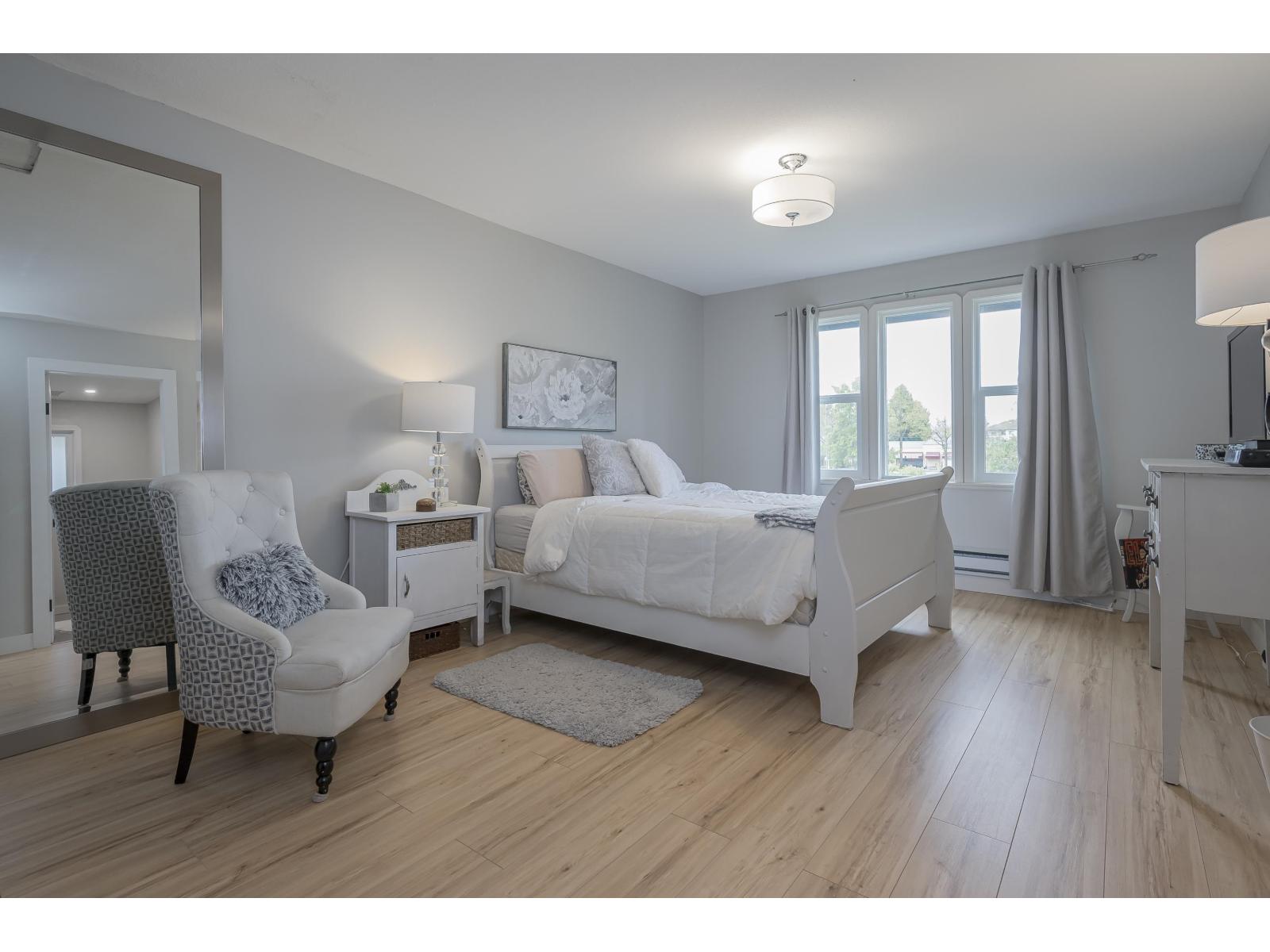 3 4725 221 Street Property Photo 23