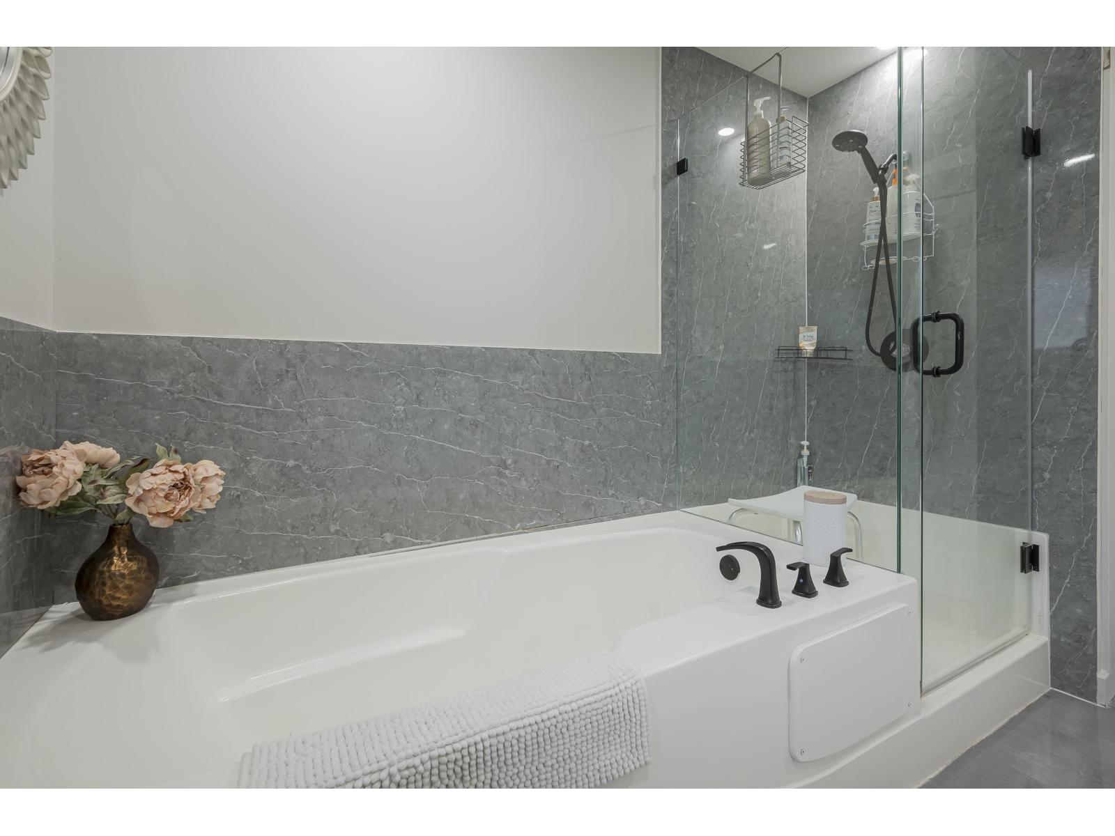 3 4725 221 Street Property Photo 27