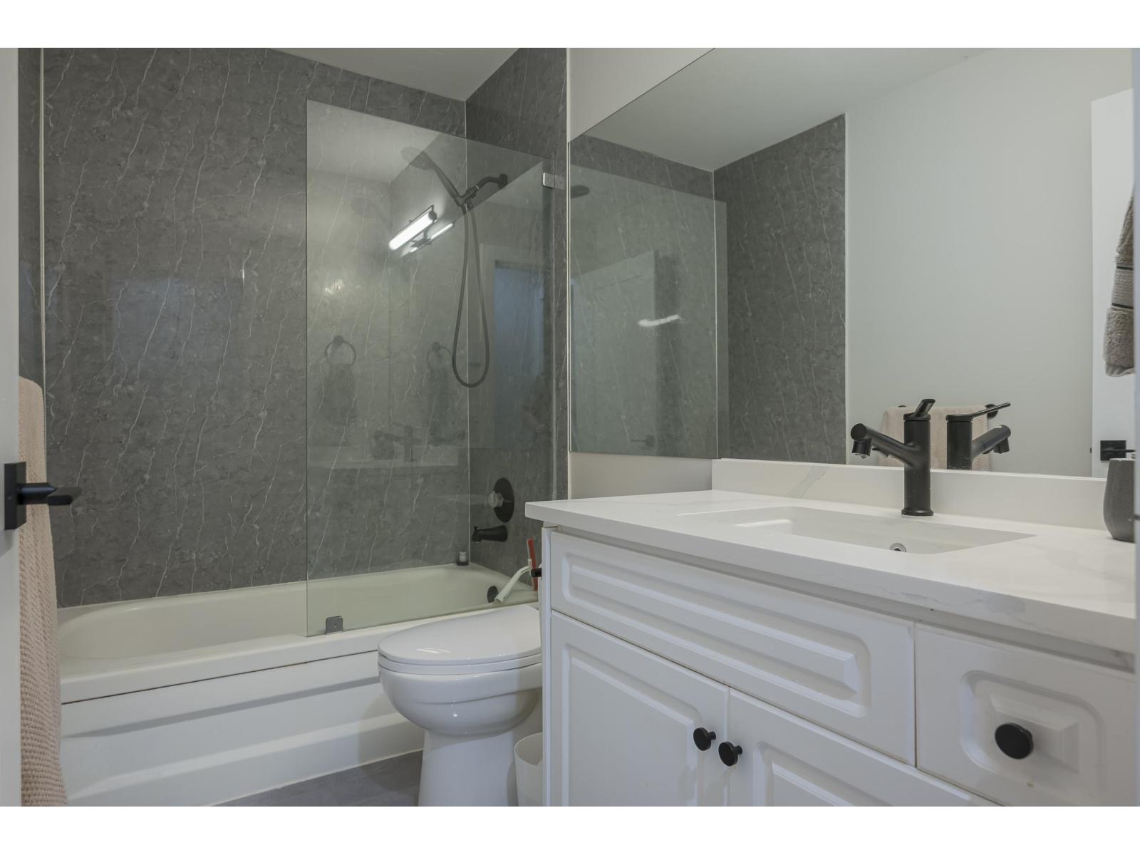 3 4725 221 Street Property Photo 31