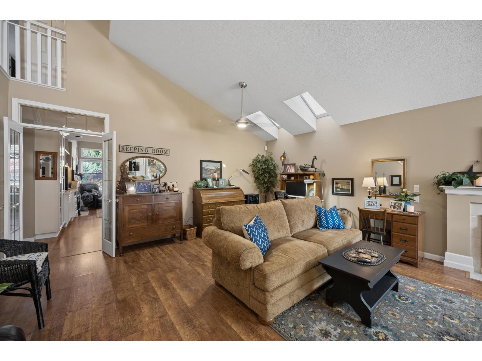 48 17917 68 Avenue Property Photo 6