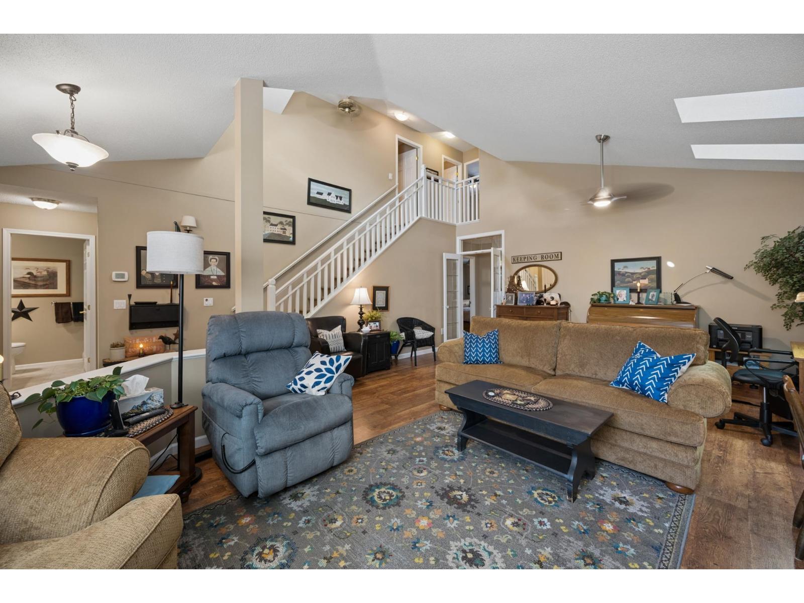 48 17917 68 Avenue Property Photo 7