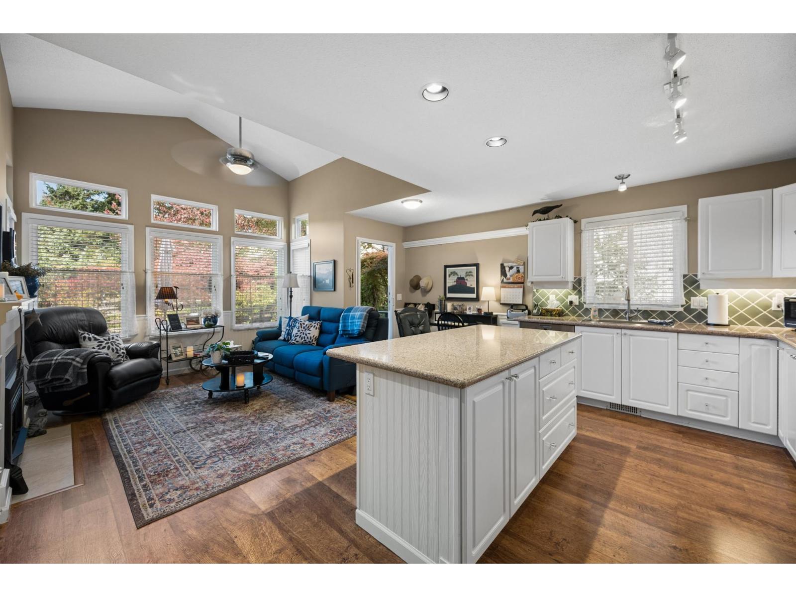 48 17917 68 Avenue Property Photo 15
