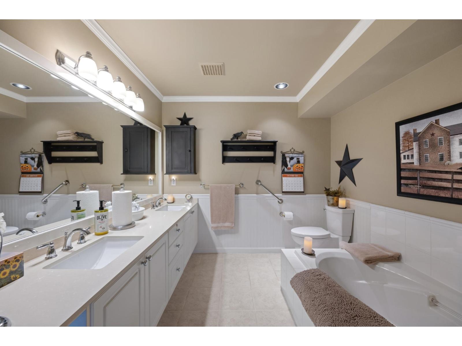 48 17917 68 Avenue Property Photo 24