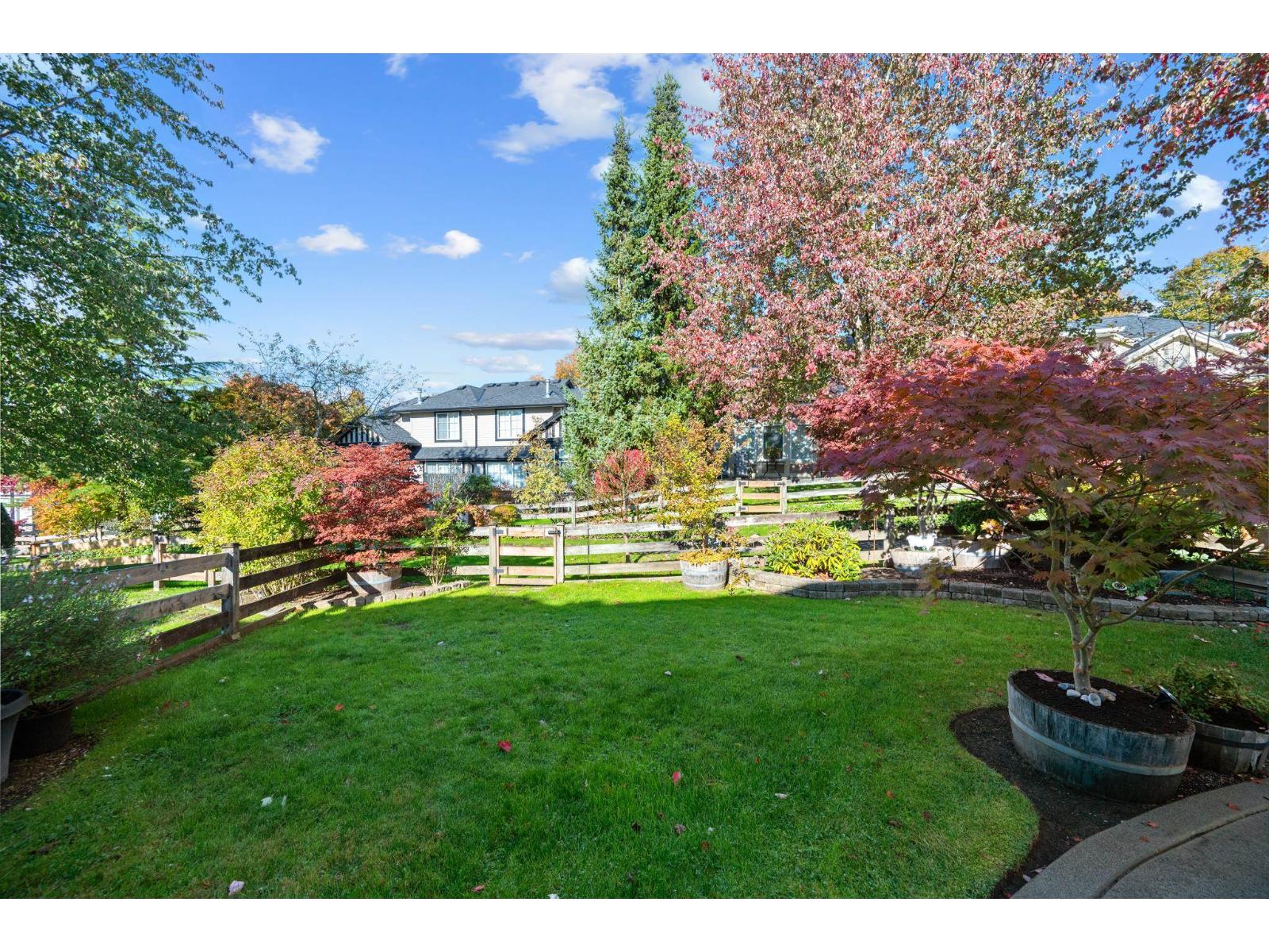 48 17917 68 Avenue Property Photo 36