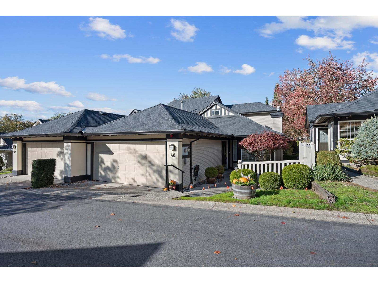 48 17917 68 Avenue Property Photo 39