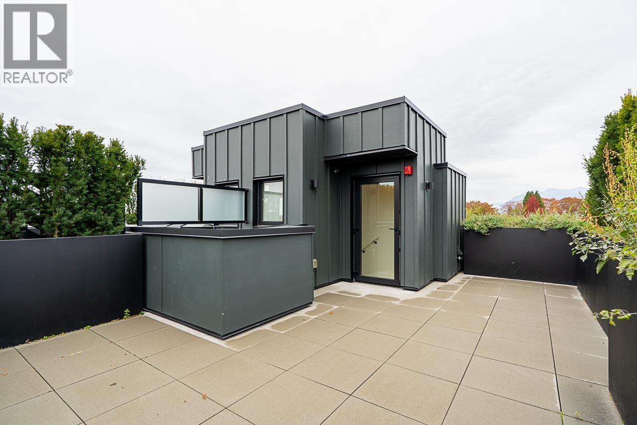 101 157 W King Edward Avenue Property Photo 24