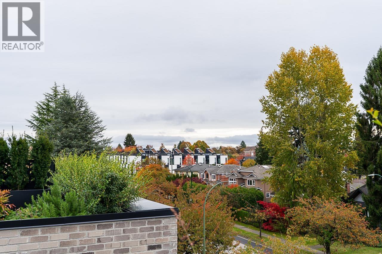101 157 W King Edward Avenue Property Photo 28