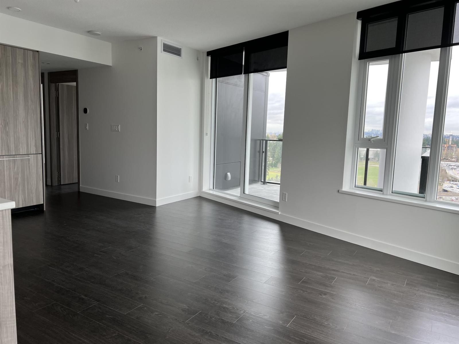 3104 9887 Whalley Boulevard Property Photo 6