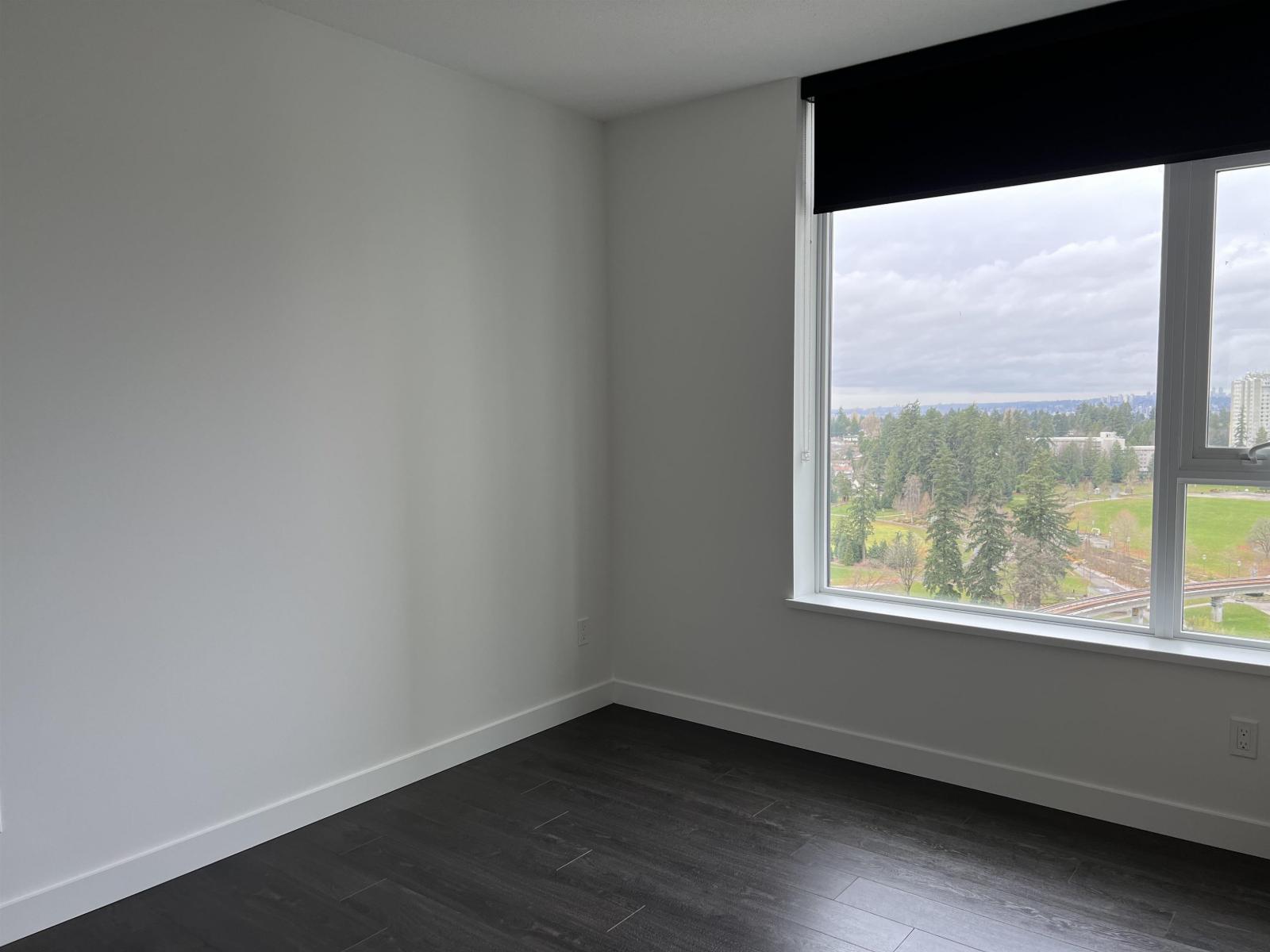 3104 9887 Whalley Boulevard Property Photo 7