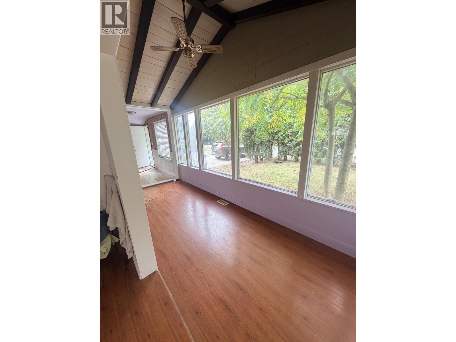 Barnsdale St Property Photo 4