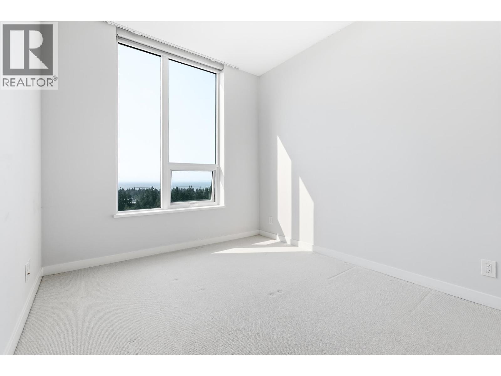 1908 3487 Binning Road Property Photo 17