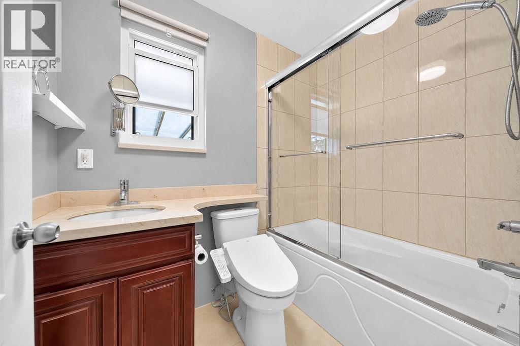 10180 Cornerbrook Crescent Property Photo 23