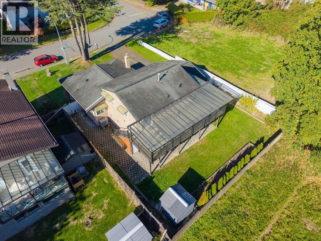 10180 Cornerbrook Crescent Property Photo 39
