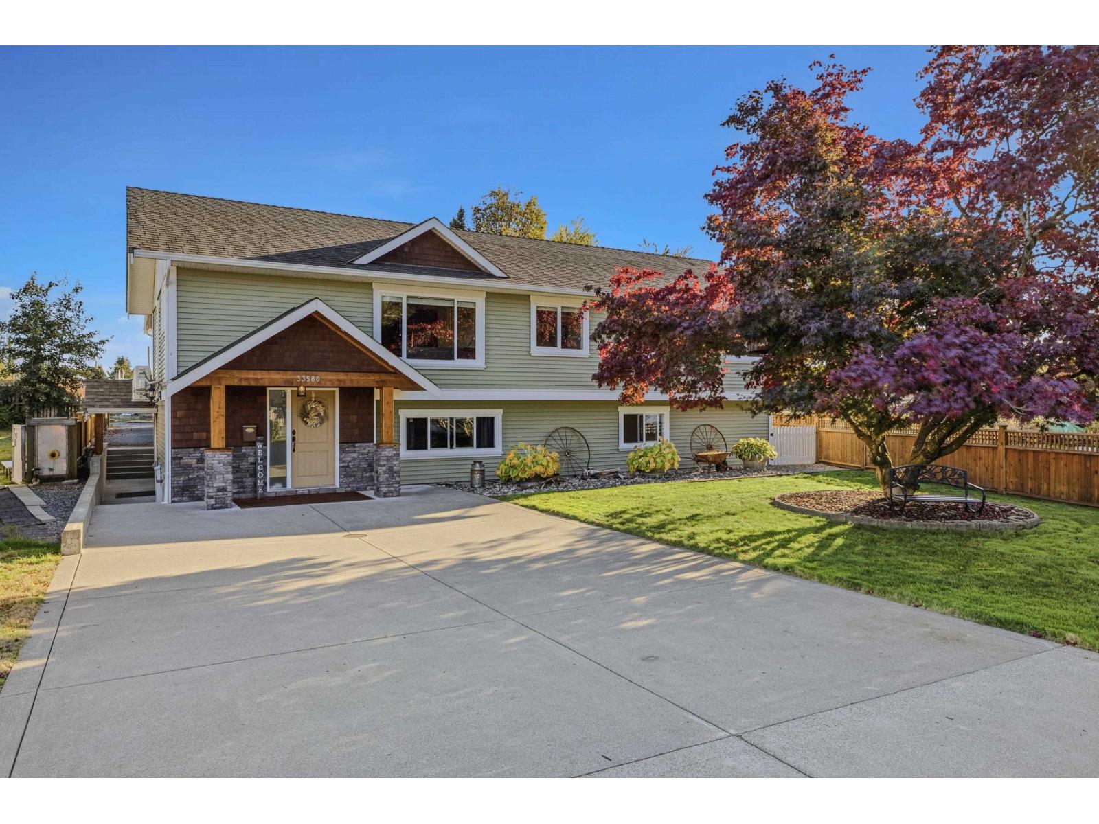 33580 10th Avenue Property Photo 1