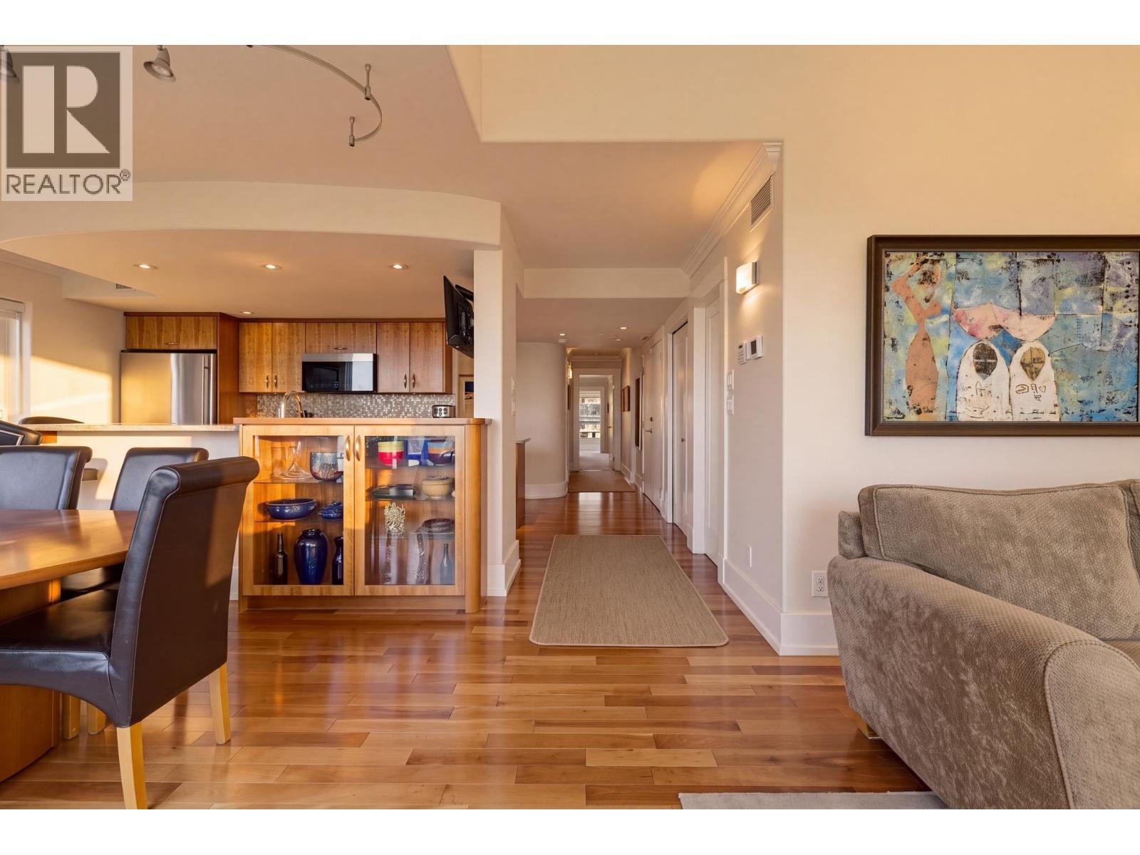 701 1345 Burnaby Street Property Photo 8