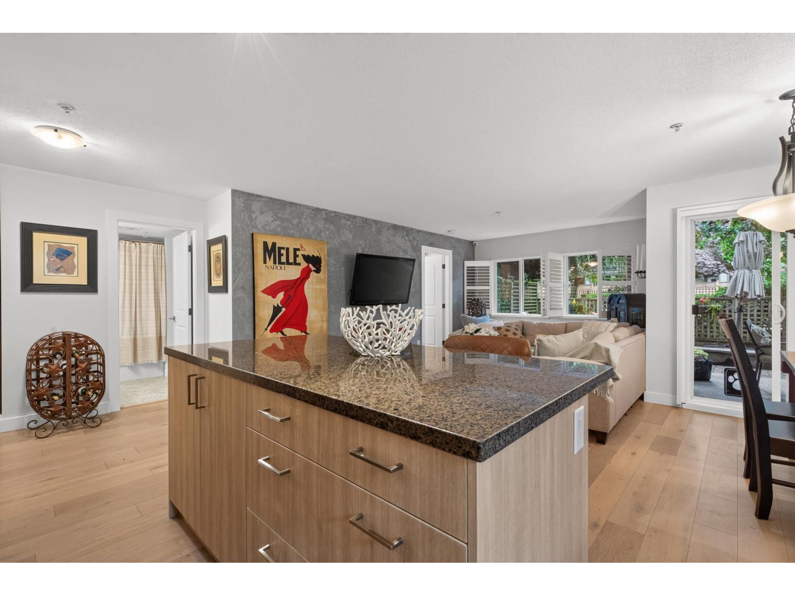 209 8717 160 Street Property Photo 9